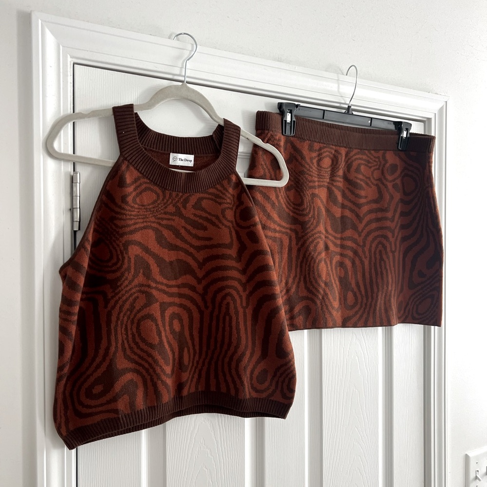 2-Piece Set – Brown Zebra Knit – Women’s XL/XXL